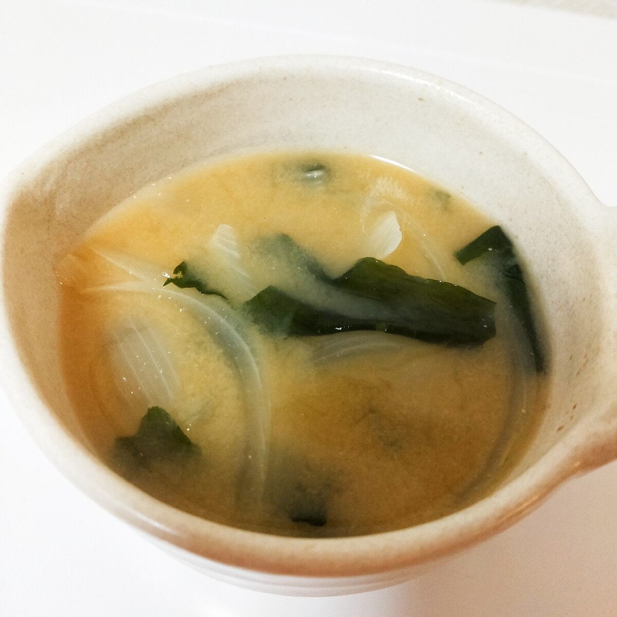 わかめと玉ねぎのお味噌汁 レシピ 作り方 By Reemoo 楽天レシピ わかめと玉ねぎのお味噌汁 レシピ 作り方 By Reemoo 楽天レシピ